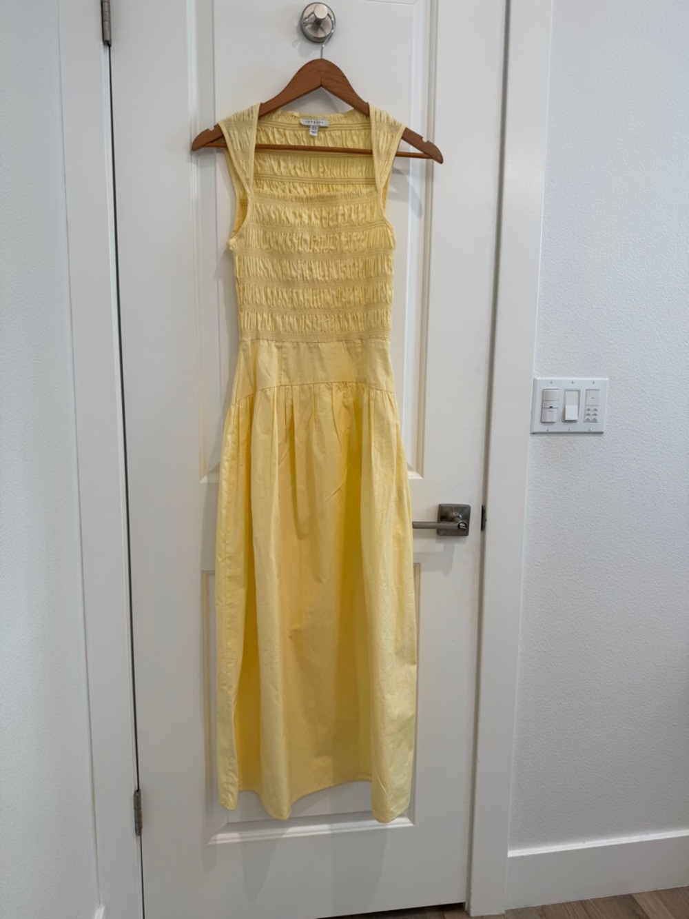 TOPSHOP SHIRRED BUST DROPPED WAIST MIDI POPLIN
DRESS IN BUTTERMILK US Sz 2 - Picture 6 of 12